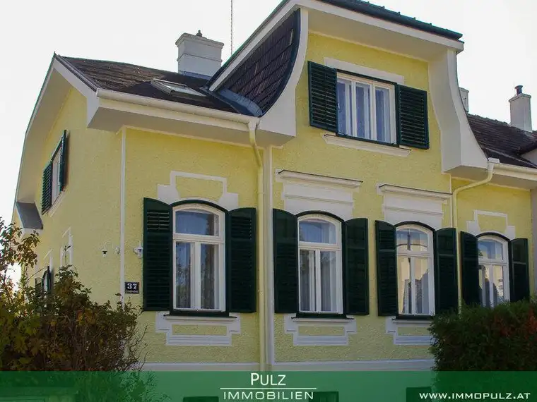 STILVOLLE JAHRHUNDERTWENDEVILLA in TOPLAGE