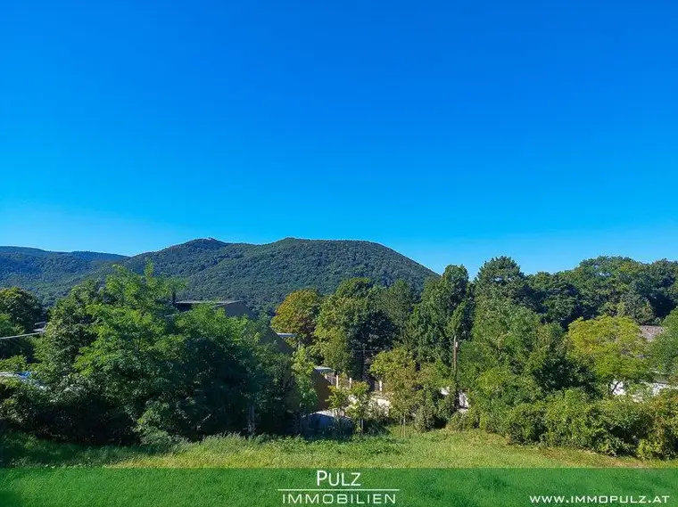 VILLENGRUNDSTÜCK in AUSSICHTS- u. RUHELAGE