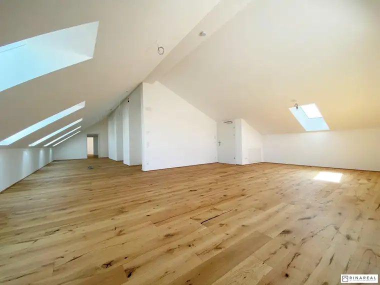 NEUBAU - Erstbezug | Penthouse | 4 Zimmer mit Terrasse | Zentralheizung: Luftwärmepumpe | Neugasse