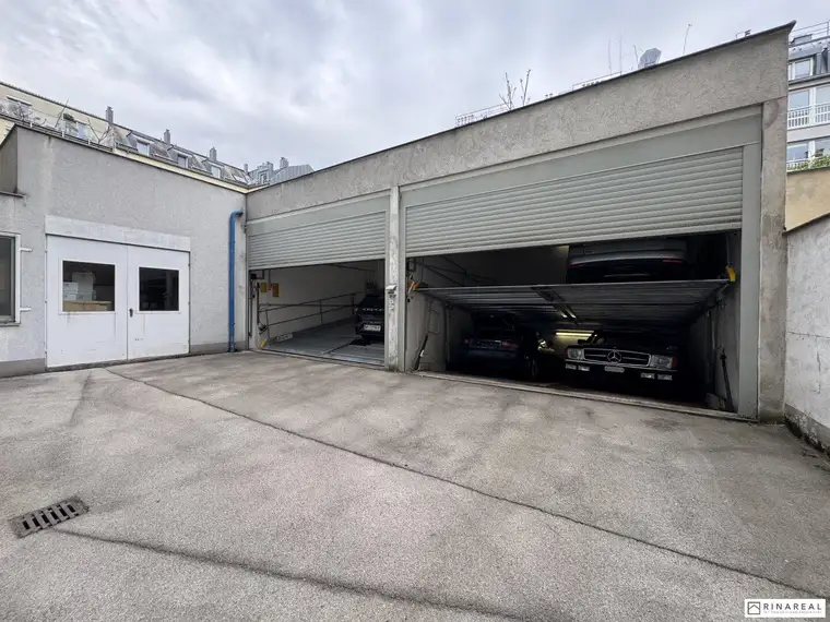 2 Garagenboxen á 4 Multiparking-Stellplätze | Erdgeschoss | CLERFAYGASSE