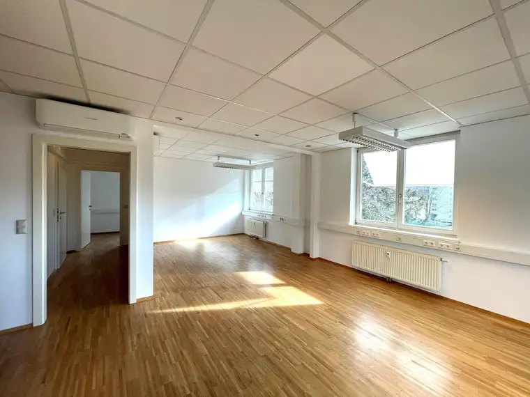 Moderne Bürofläche in begehrter Lage: Kalvarinbergstraße als Ihr neuer Geschäftsstandort