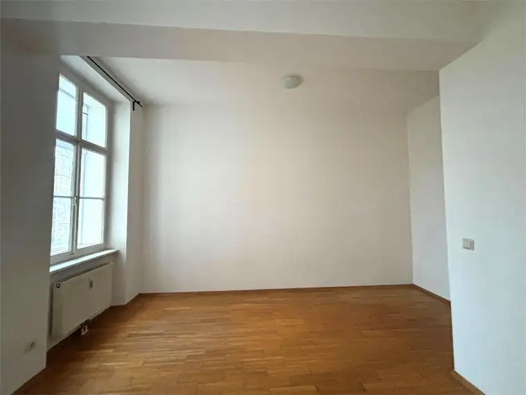 +++PERFEKTE LAGE+++ Helle 2-Zimmer-Wohnung mit angenehme Wohnatmosphäre