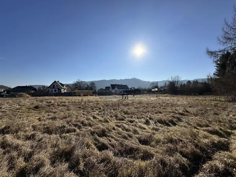 Sonniges &amp; ebenes Baugrundstück in familienfreundlicher Wohnlage: Ihr neues Zuhause im Norden von Graz