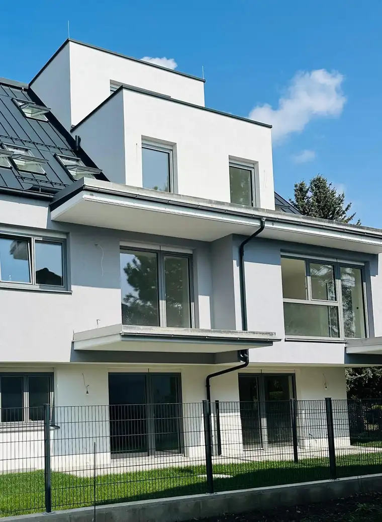 Herrliche 3-Zimmer Wohnung in Premiumlage mit 8 m2 Balkon - gartenseitiger Grünblick - schlüsselfertig - Lift - provisionsfrei - barrierefrei
