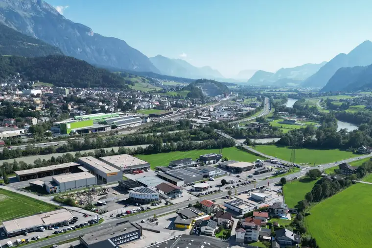 Top Investment: Gewerbeimmobilie im Tiroler Unterland