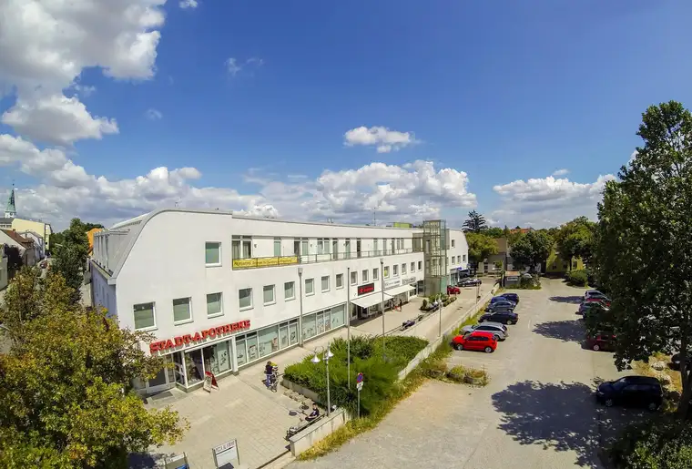 Geschäftslokal/Büro im Zentrum zu vermieten
