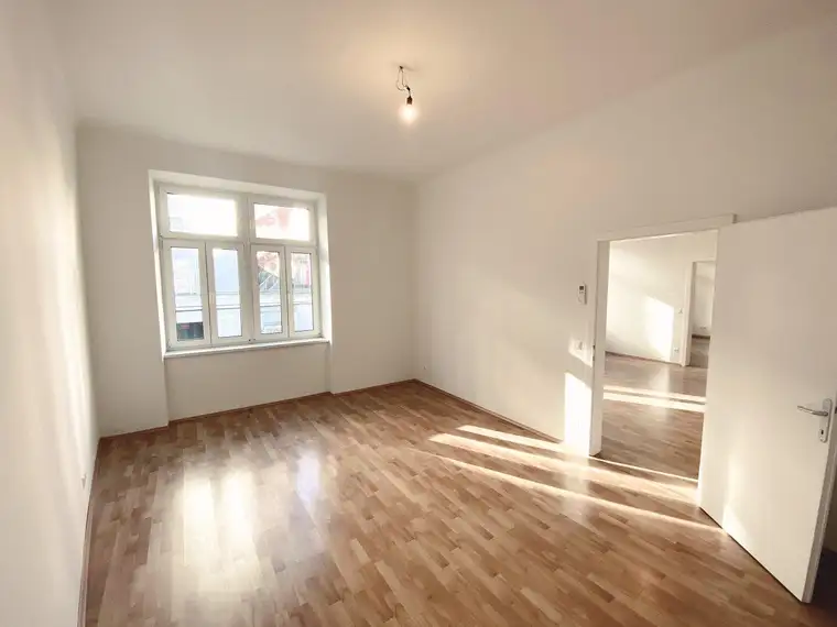 1030! ERSTBEZUG! Großzügige 3-Zimmer Altbauwohnung in hervorragender Lage! Perfekte Anbindung! Historie trifft Zeitgeist! Exklusive Deckenhöhe! Klimaanlage!