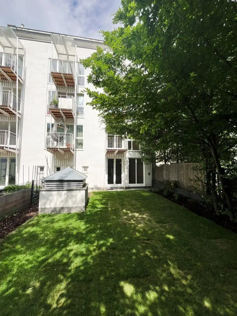 Großzügige und frisch sanierte 1-Zimmerwohnung mit großem Garten in guter Lage in 1180 Wien