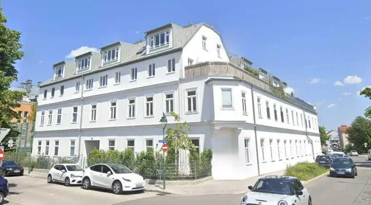 Generalsaniertes Eckzinshaus | 80 % befristet, parifiziert, Luft-Wärmepumpe, Photovoltaikanlage