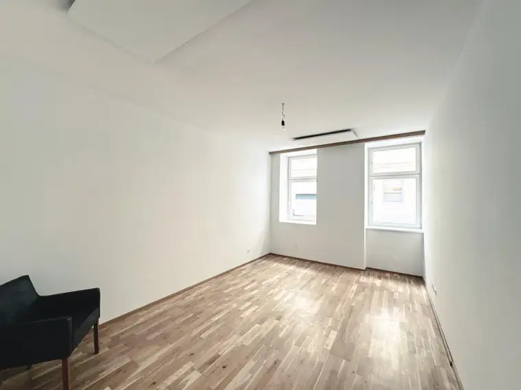 NEU! Geräumige 2-Zimmer Erdgeschosswohnung zu vermieten!