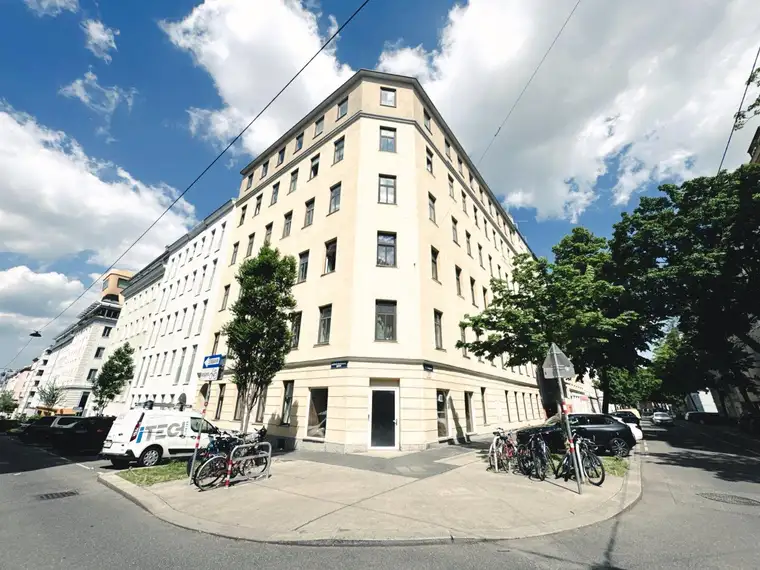 NEU! ERSTBEZUG! Lichtdurchflutete 2-Zimmer-Dachgeschosswohnung!