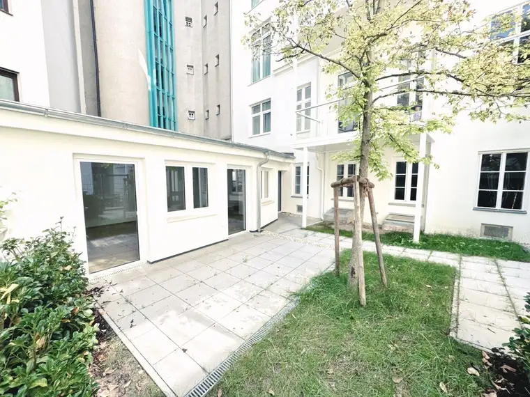 Geräumige 2-Zimmerwohnung mit Garten im Herzen Wiens zu verkaufen!