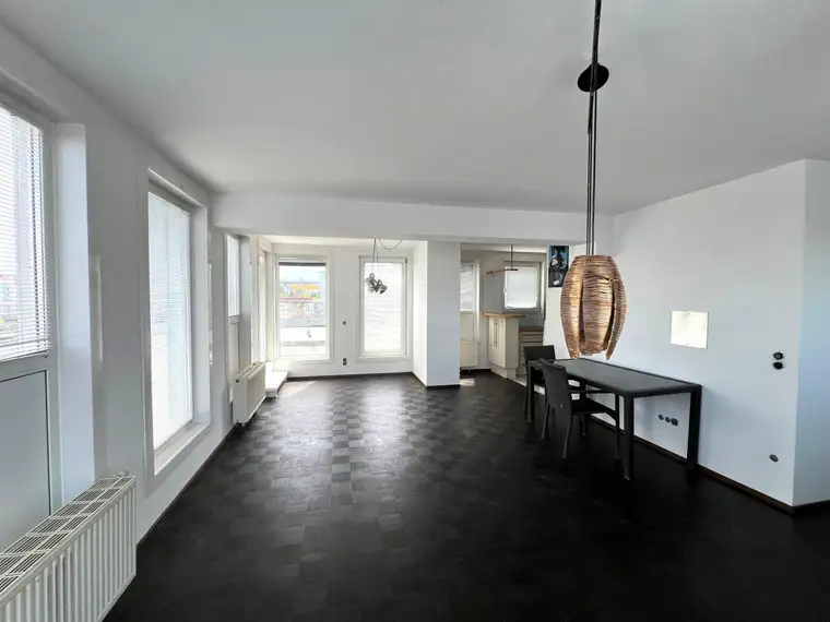 Traumhafte 3-Zimmerwohnung mit großzügiger Terrasse mit 360° Rundumblick in 1200 Wien