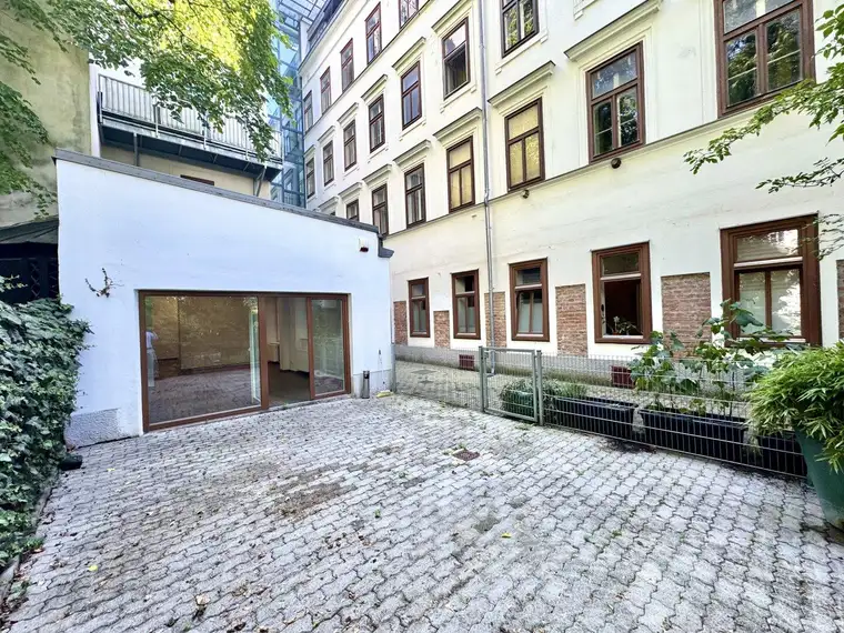Attraktives Geschäftslokal/Büro mit eigenem Garten in bester Geschäftslage in Wien!
