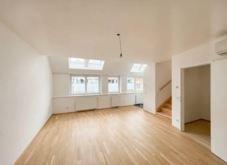 1-Monat Mietfrei! Lichtdurchflutete 2-Zimmer-Maisonettewohnung mit Klimaanlage!