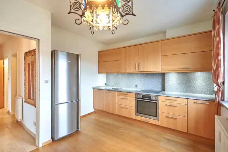 Das wird sie interessieren! Hochwertig sanierte 2 - Zimmer Wohnung mit herrlicher Aussicht 