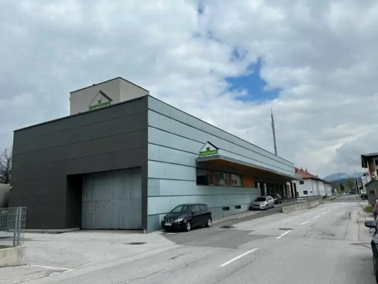 Große Gewerbefläche in zentraler Lage, Nähe Bahnhof Wörgl