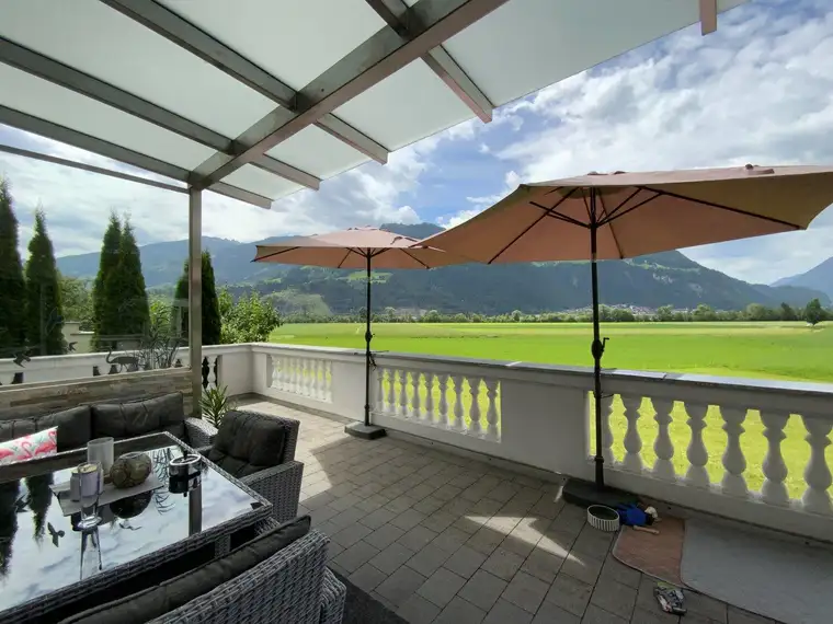 Einfamilienhaus mit Einliegerwohnung in Sonnen-Aussichtslage-vorderes Zillertal