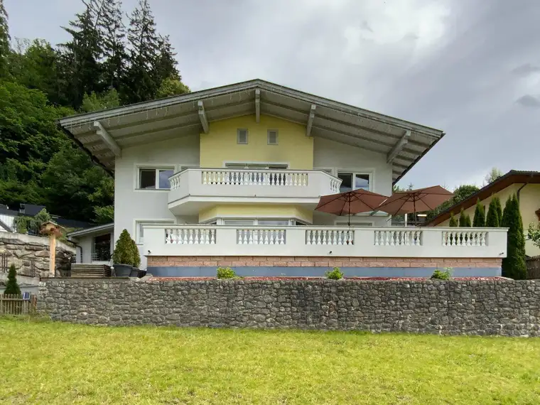 Gelegenheit: Gepflegtes Einfamilienhaus in Sonnen-Aussichtslage-vorderes Zillertal