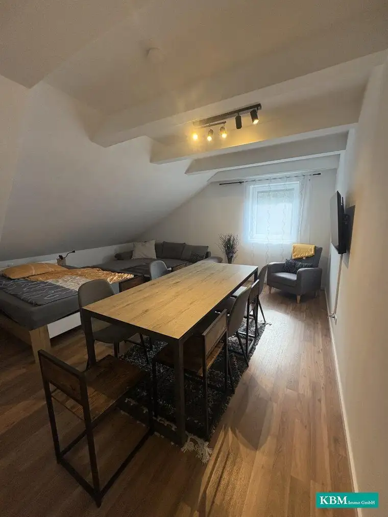 Großzügige Dachgeschosswohnung im Irenental – Wohnen oder attraktive Kapitalanlage