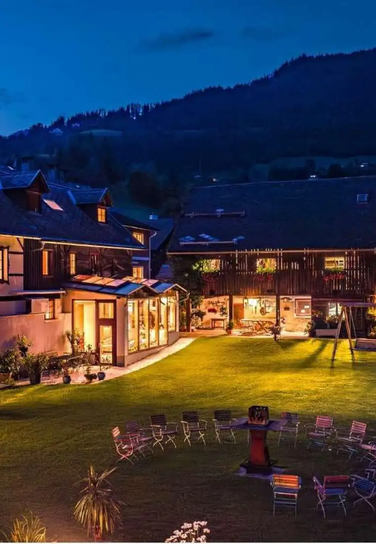 Historisches Anwesen Landwirtschaft mit Pension