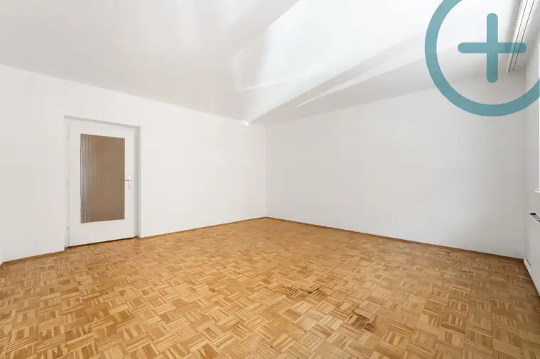 Familienfreundliche 5-Zimmer-Wohnung in Ruhelage mit Parknähe