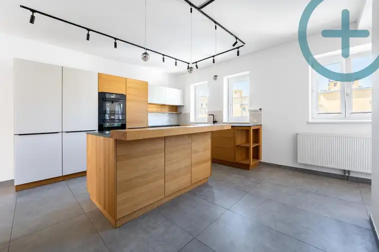 Alexander Pluskota MA CIS ImmoZert, PLUSKOTA IMMOBILIEN GMBH