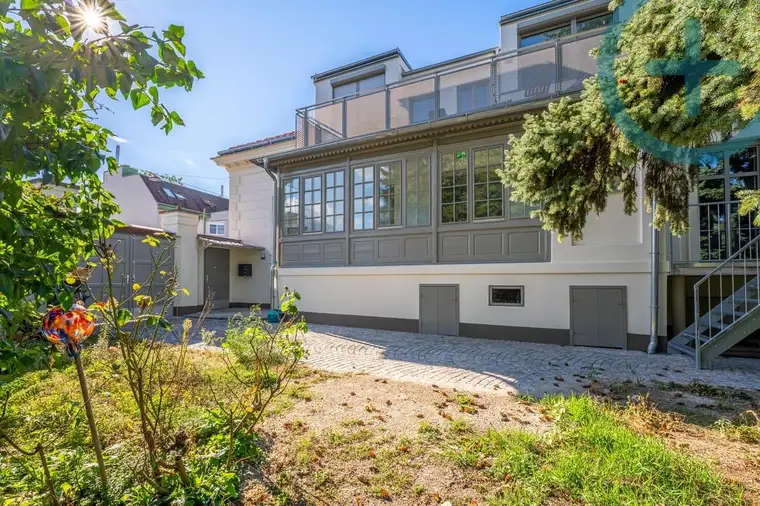 LAGERFLÄCHE IM SANIERTEN ALTBAU