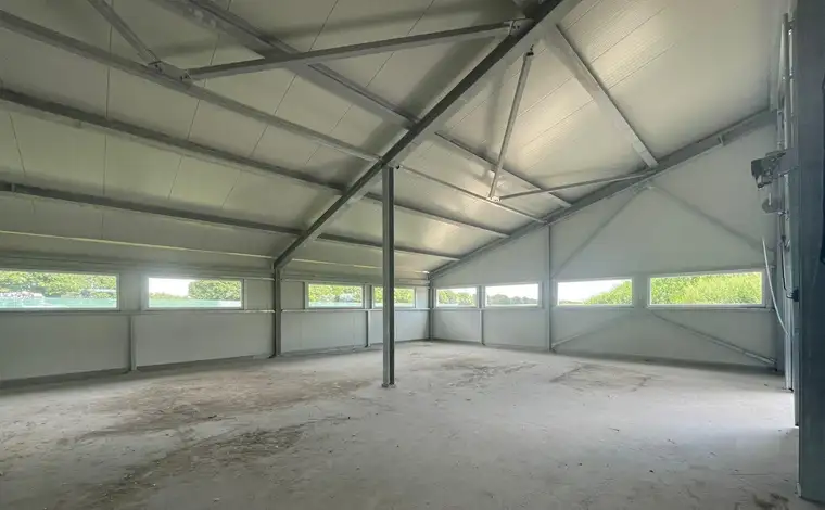 Miete - Neuwertige 1260m² Halle in 8403 Lang, Steiermark - Ideal für Industrie/Gewerbe! *Teilvermietung möglich*