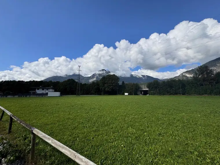Einige sonnige ebene sowie leistbare Grundstücke in Kramsach zu verkaufen