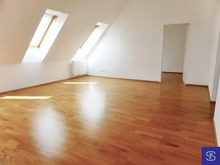 Provisionsfrei: Schöne 61m² DG-Wohnung mit Einbauküche und Lift - 1050 Wien