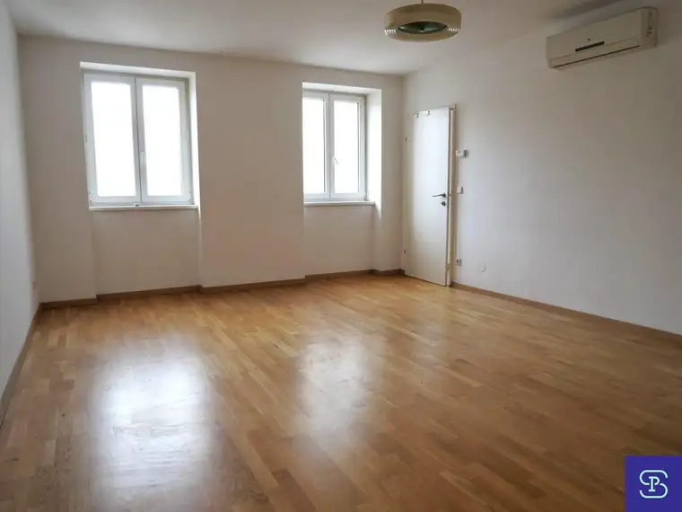 Provisionsfrei: Unbefristete 54m² DG-Wohnung + 8m² Terrasse - 1150 Wien