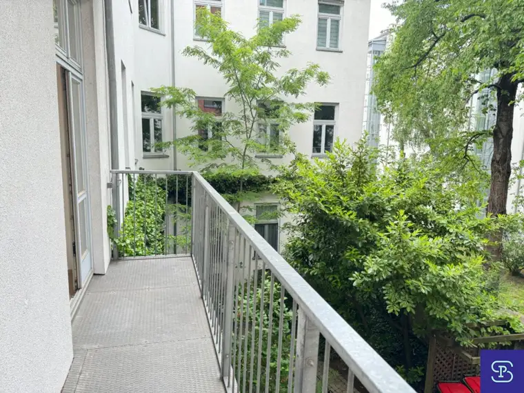 Provisionsfrei: Wunderschöne 61m² Wohnung mit Balkon - Nähe Enkplatz