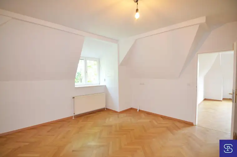 Renovierte 109m² DG-Wohnung mit Galerie Nahe Lainzer Tiergarten - 1130 Wien