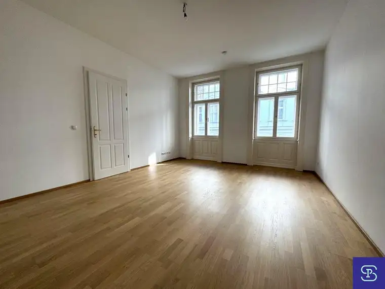 Provisionsfrei: Unbefristeter 98m² Altbau mit 11m² Süd-Loggia und Einbauküche - 1070 Wien!