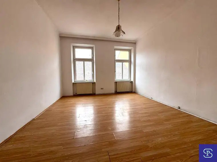 Adaptierungsbedürftiger 49m² Altbau mit 1,5 Zimmern in Toplage - 1060 Wien