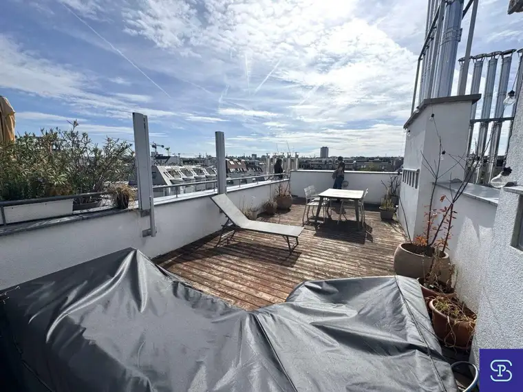 Stylischer 67m² Dachausbau + 52m² Freiflächen und Einbauküche - 1050 Wien