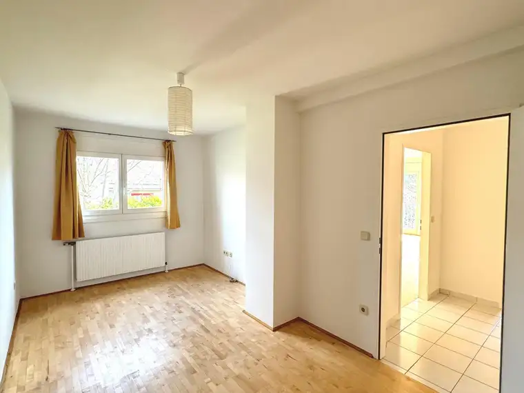 "Gut angelegte 4 Zimmer Wohnung in Grünruhelage in Wien-Rodaun"
