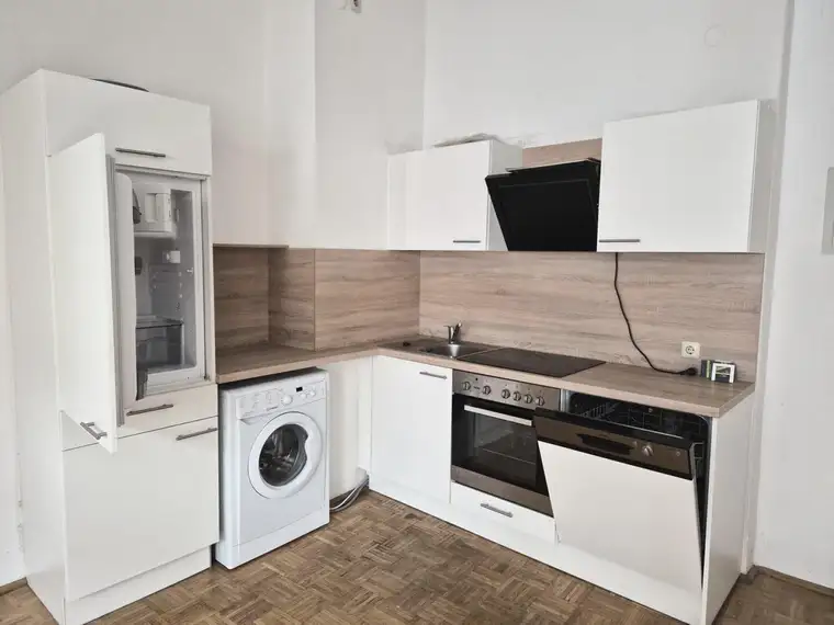 Kleine, feine Single- oder Pärchenwohnung zum Innenhof gelegen