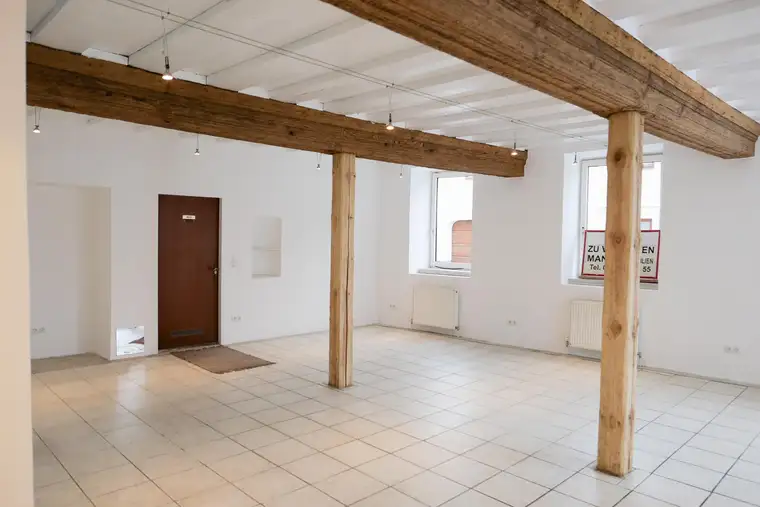 Vielseitig nutzbare Gewerbefläche in zentraler Lage von Freistadt - neu renoviert