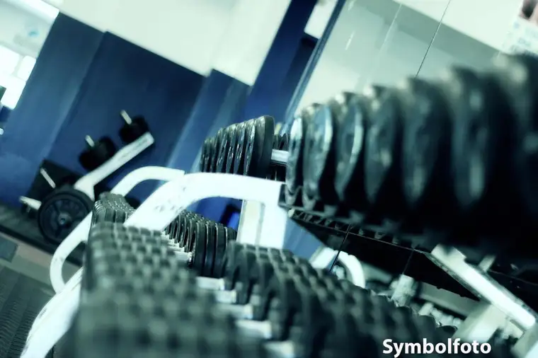 Nachfolger gesucht! Gut geführtes Fitnessstudio sucht neuen Betreiber ...! inkl. sämtlichen Sportgeräten, Gastro, Mitgleider Übernahme uvm. (Superädifikat)