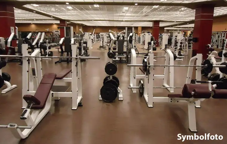 Nachfolger gesucht! Gut geführtes Fitnessstudio sucht neuen Betreiber ...! inkl. sämtlichen Sportgeräten, Gastro, Mitgleider Übernahme uvm. (Superädifikat)
