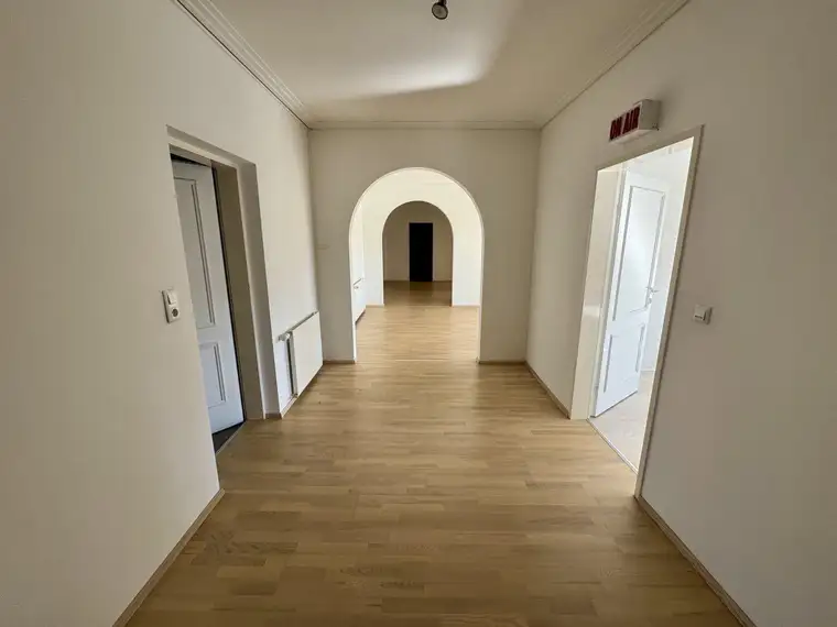 Helle Büroräumlichkeiten mit toller Verkehrsanbindung, nähe Gleisdorf ...!