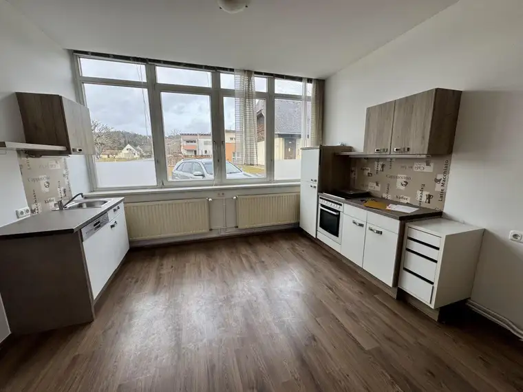 Miete inkl. BK, HK &amp; Strom ! Großzügige Wohnung in Paldau, nähe Feldbach ...!