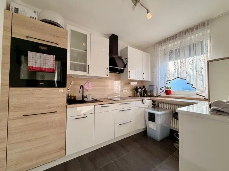 Attraktive Wohnung im 8. Stock mit großzügigem Westbalkon in Graz-Wetzelsdorf