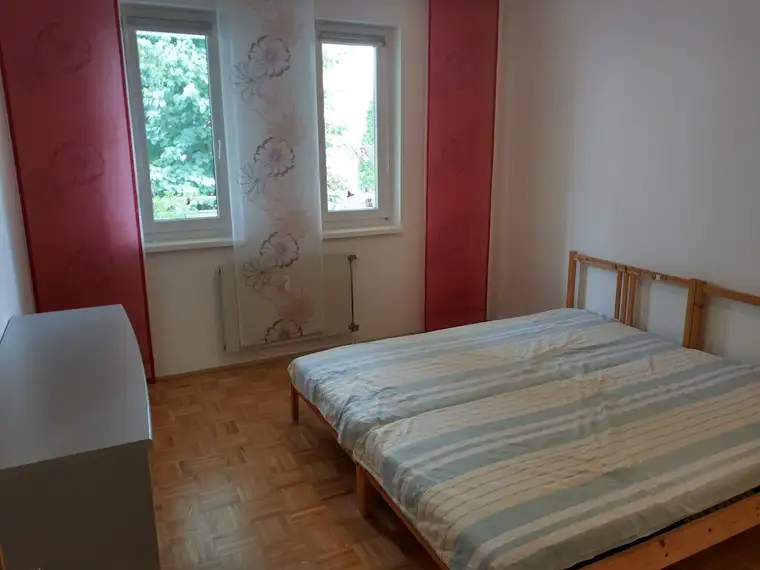 Schöne 2,5-Zimmer-Wohnung mit Balkon am Fuße des Magdalenabergs in Urfahr zu vermieten