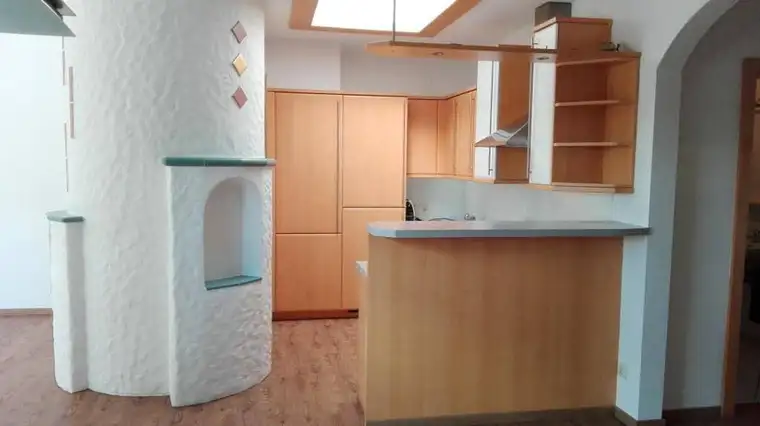 Sehr helle und freundliche Wohnung mit Balkon
