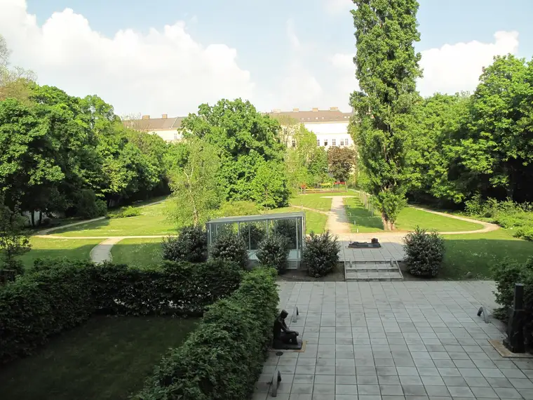 116qm Privatverkauf! Keine Makler!!! Karlsplatz Argentinierstrasse mit 8200qm privaten Park 