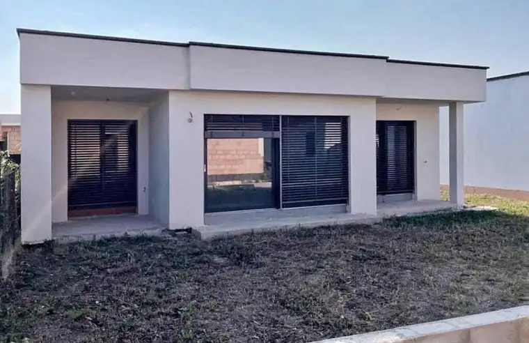 Neubau-Erstbezug Bungalow direkt am Esterhazysee