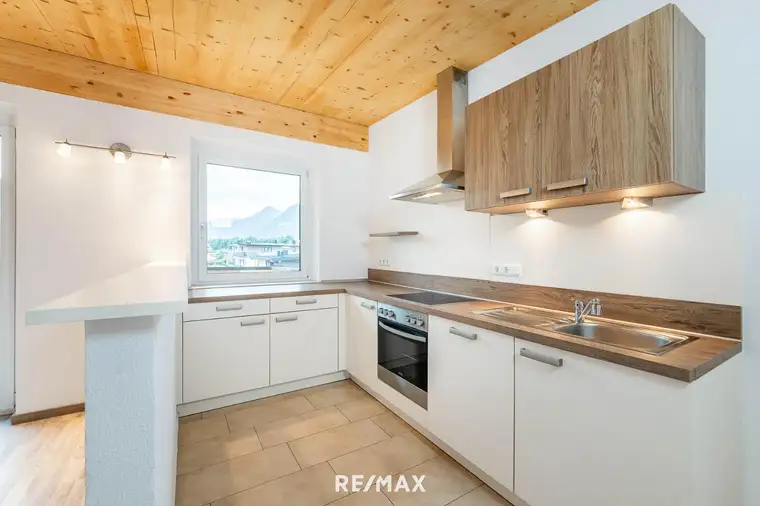 Gemütliche 2-Zimmer Dachgeschosswohnung in Radfeld zu kaufen!